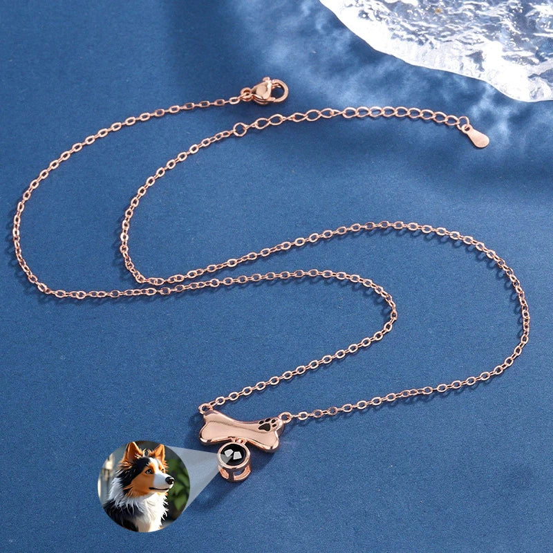 Collar personalizado huellita de amor con proyección de foto
