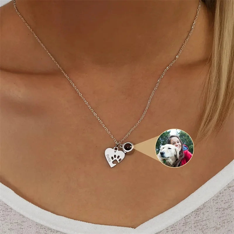 Collar con imagen de proyección y nombre grabado personalizado
